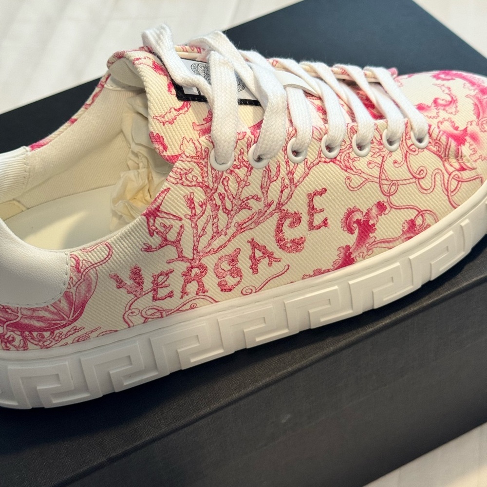 Versace White and Pink Sneakers - Picture 2 of 6